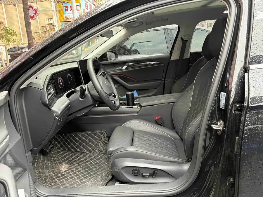 Volkswagen Magotan Magotan 2024 380TSI DSG Premium Edition Big Magotan Package 2025 — миниатюра 3