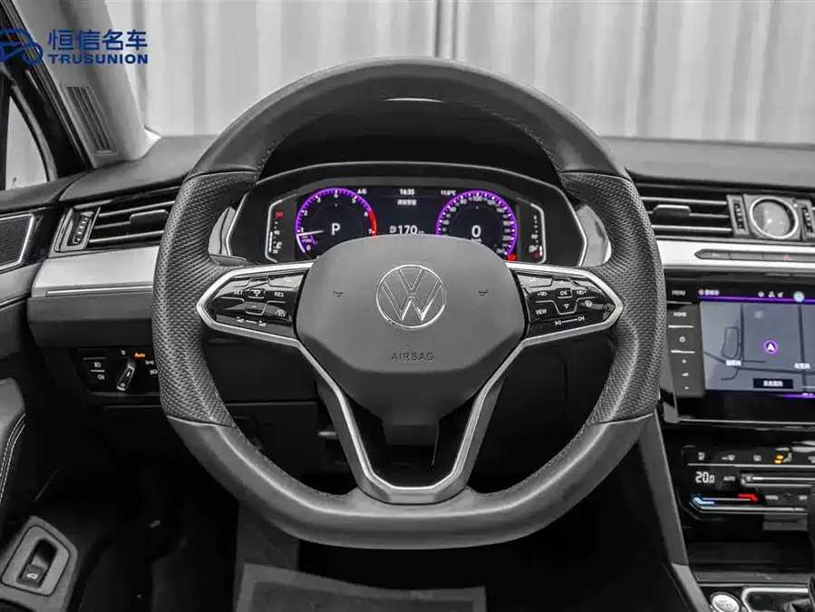Volkswagen Magotan Magotan 2023 2 million commemorative edition 330TSI DSG luxury model 2023 — миниатюра 5