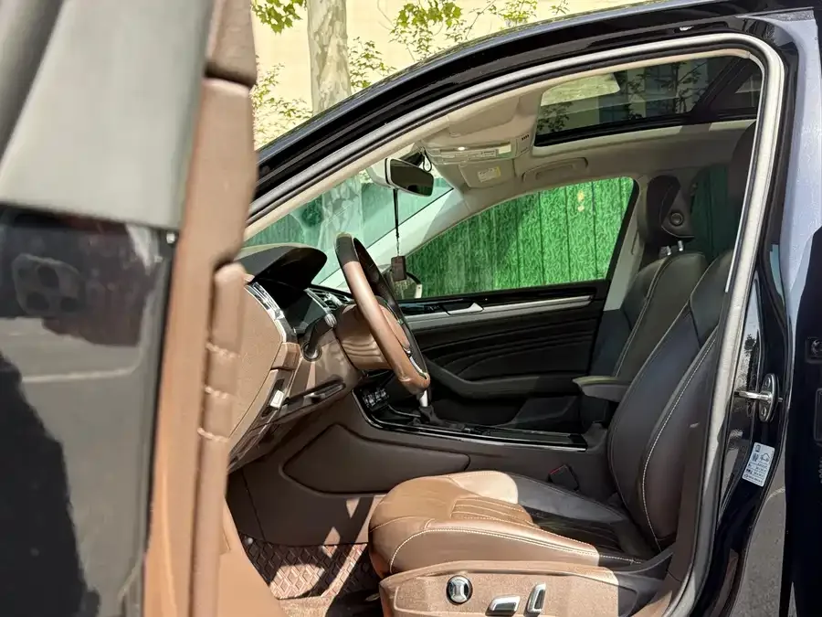 Volkswagen Phaeton / Phideon 2021 Phideon 380TSI Luxury Edition 2022 — миниатюра 4