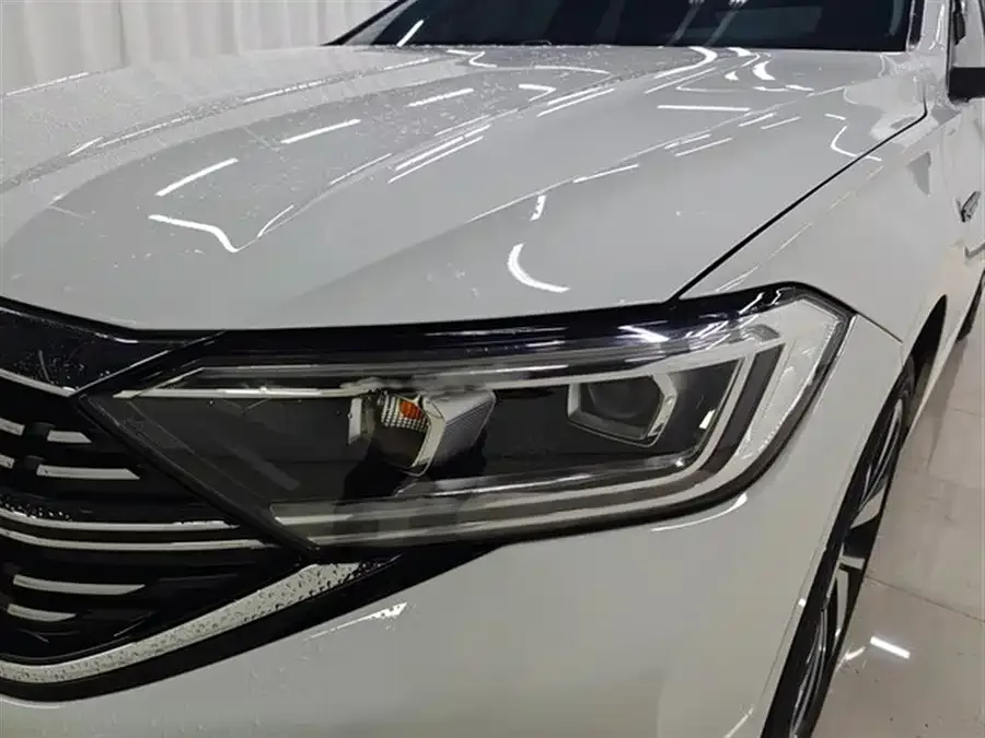 Volkswagen Sagitar 2023 Sagitar 300TSI DSG Beyond Edition 2023 — миниатюра 3
