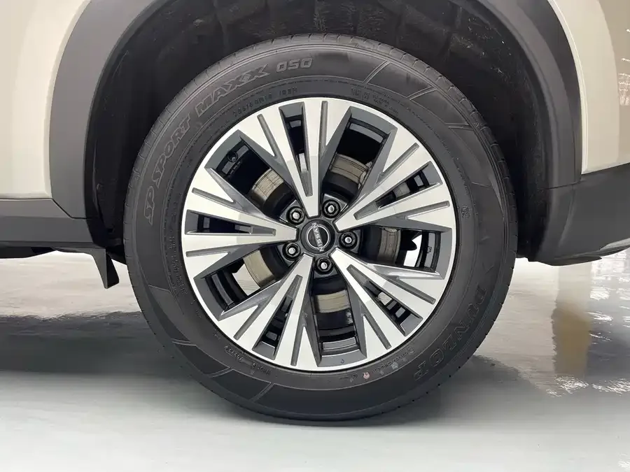 Nissan X-Trail X-Trail 2023 e-POWER Super Hybrid Dual Motor Four-Wheel Drive Luxury Edition 2023 — миниатюра 2