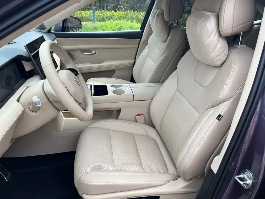AITO M5 M5 2025 Extended Range Ultra 4WD Edition 2025 — миниатюра 5