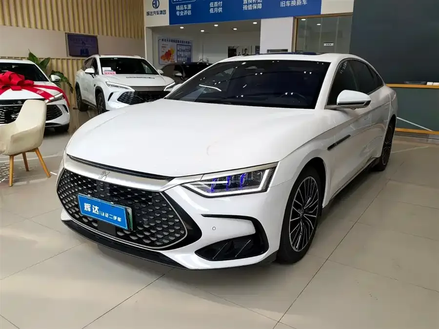 BYD Second-hand Han 2023 DM-i Champion Edition 121KM Premium Edition 2023 — фото 1, купить с доставкой в Москву