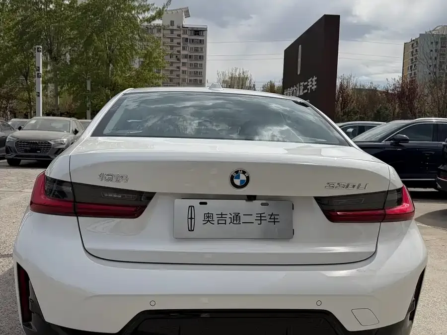BMW 3 Series BMW 3 Series 2025 330Li M Sport Night Edition 2025 — миниатюра 5