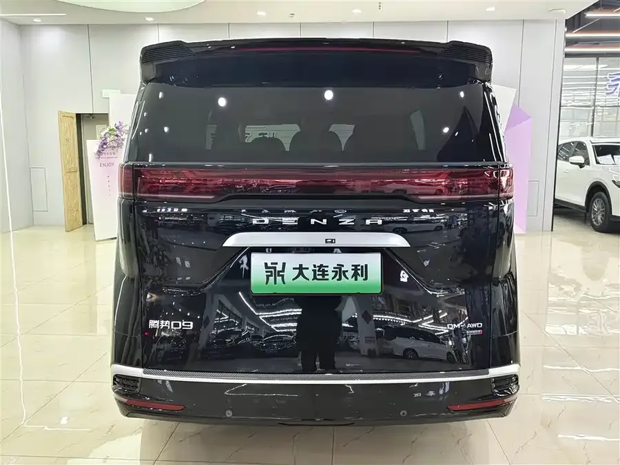 BYD D9 BYD D9 2025 DM-i Intelligent Driving Edition 1020 4WD Premium Edition 2026 — миниатюра 2