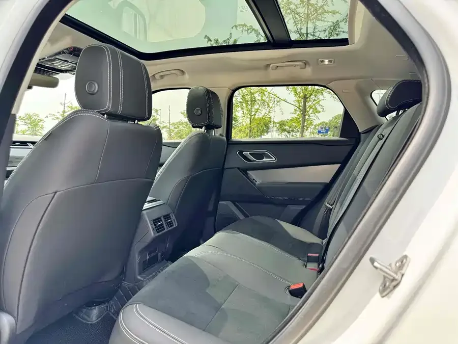 Land Rover Range Rover Velar Range Rover Velar 2022 250PS 2023 — миниатюра 4
