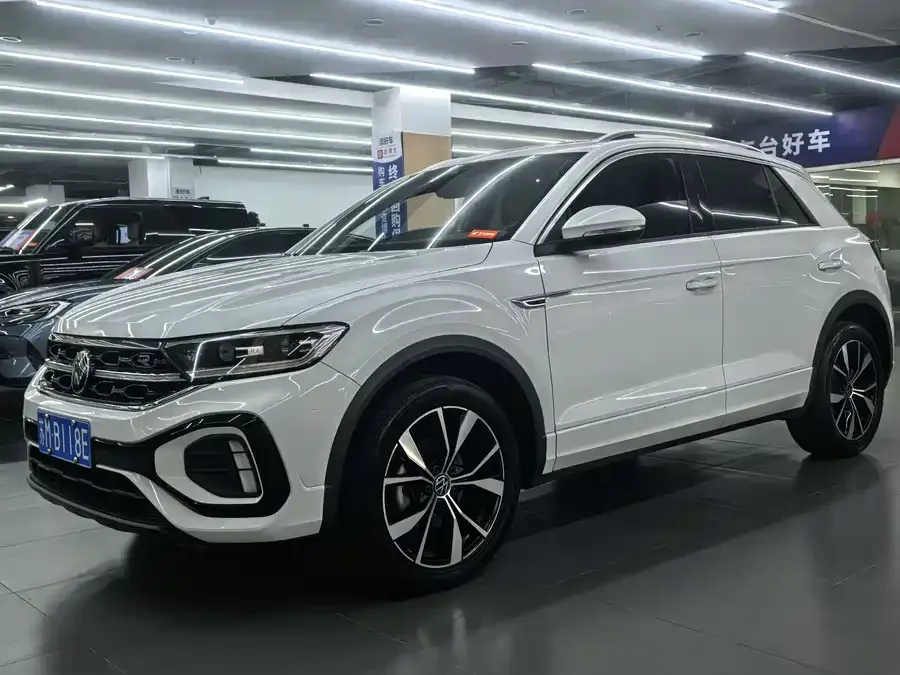 Volkswagen T-ROC T-ROC 2023 300TSI DSG 2WD Chenguang Edition 2024 — фото 1, купить с доставкой в Москву