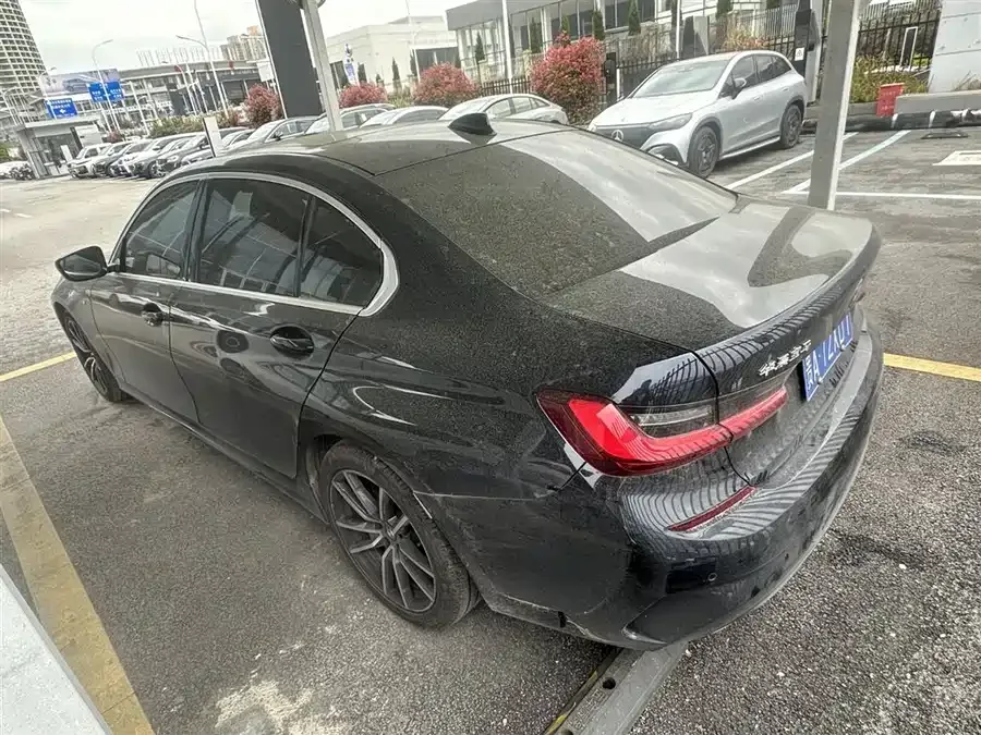 BMW 3 series BMW 3 Series 2022 320Li M Sport Package 2022 — миниатюра 4