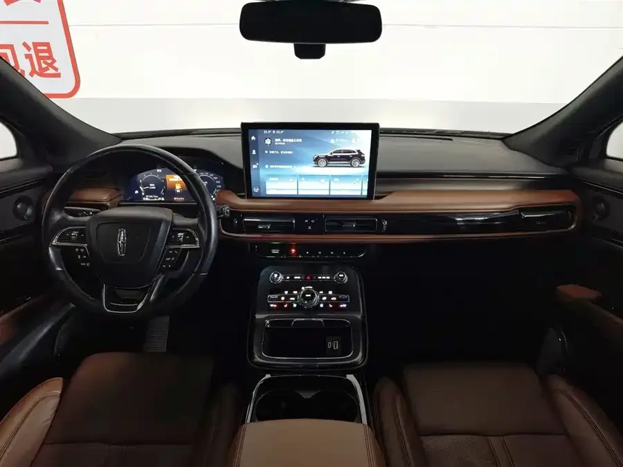 Lincoln Navigator Navigator 2021 2.7T 4WD Premium Edition 2022 — миниатюра 2