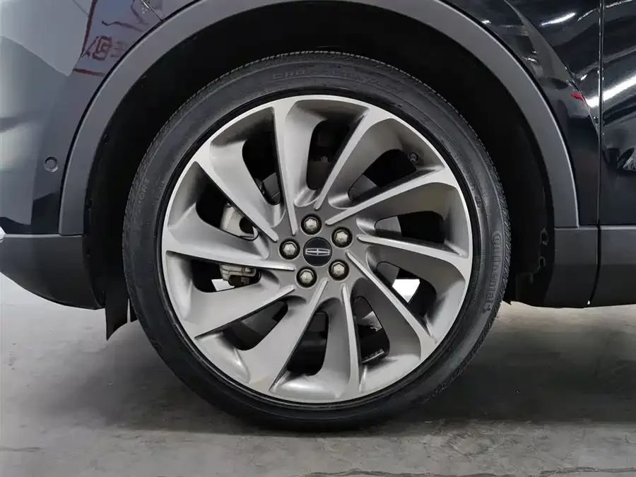 Lincoln Navigator Navigator 2021 2.7T 4WD Premium Edition 2022 — миниатюра 5