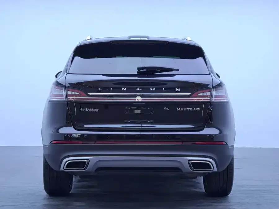 Lincoln Navigator Navigator 2021 2.0T 4WD Premium Edition 2022 — миниатюра 2