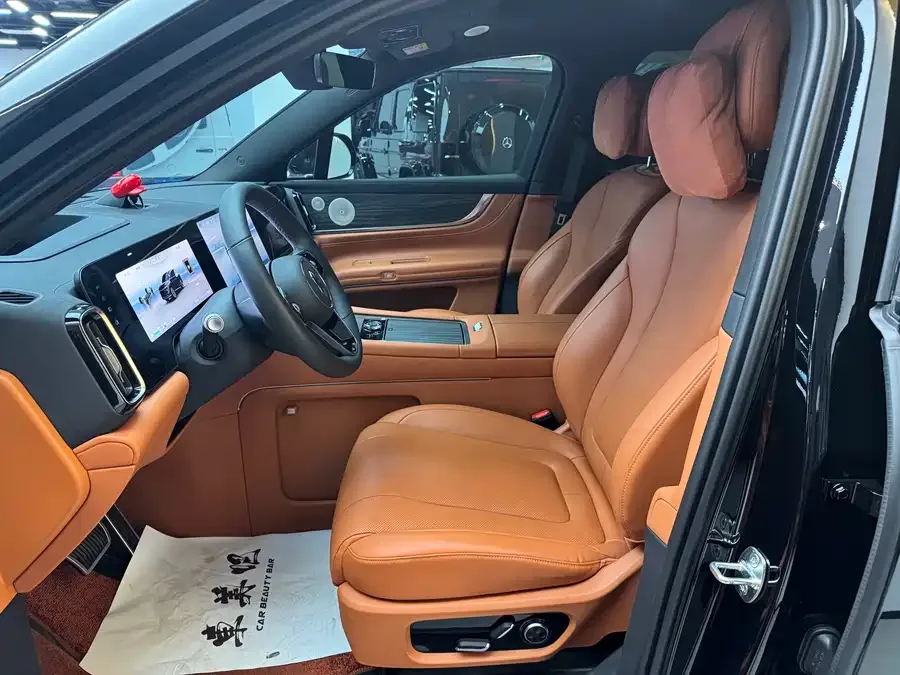 AITO M9 Wenjie M9 2024 Extended Range Max Edition 42kWh 6-seater Edition 2024 — миниатюра 3
