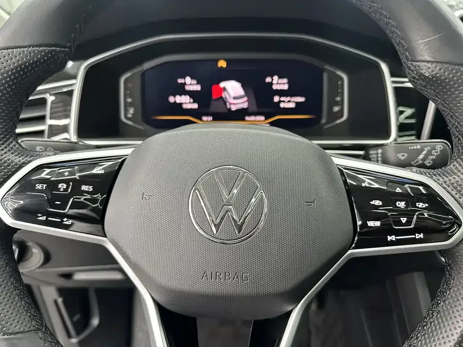 Volkswagen Tiguan L Tiguan L 2023 280TSI Automatic 2WD Trendy Limited Edition 2022 — миниатюра 4