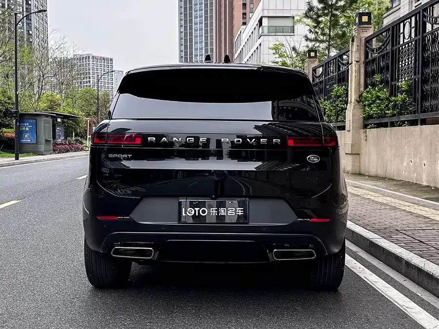 Land Rover Range Rover Sport Range Rover Sport 2023 360PS S 2023 — миниатюра 2