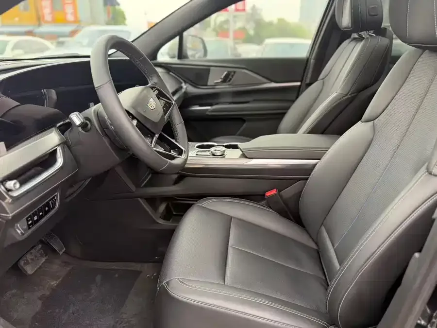 Cadillac XT5 2024 2.0T 4WD Luxury Edition (Hummingbird Edition) 2025 — миниатюра 2
