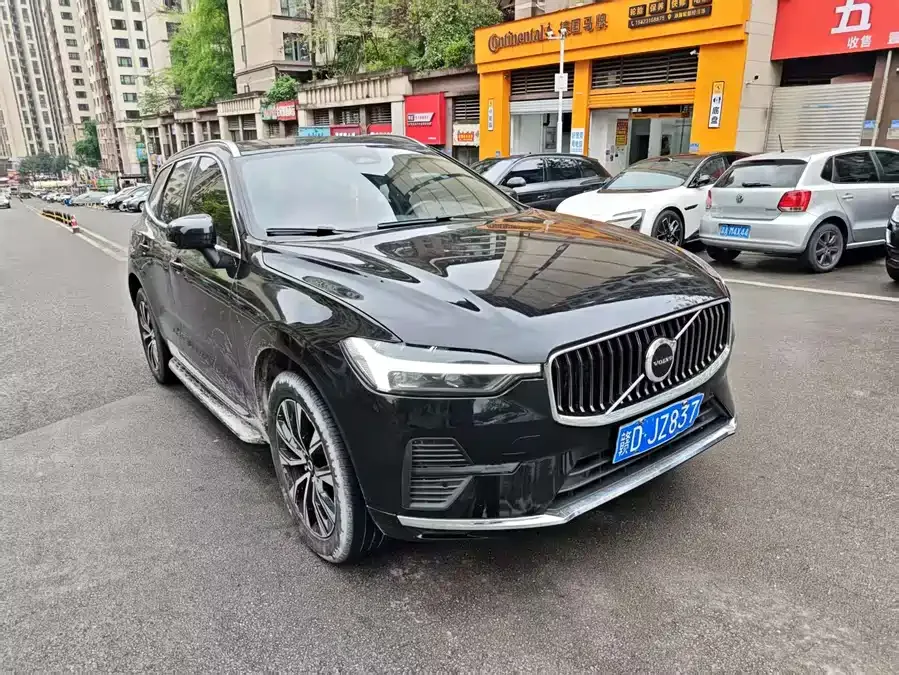 Volvo XC60 2023 B5 4WD Zhiyuan Luxury Edition 2023 — миниатюра 3
