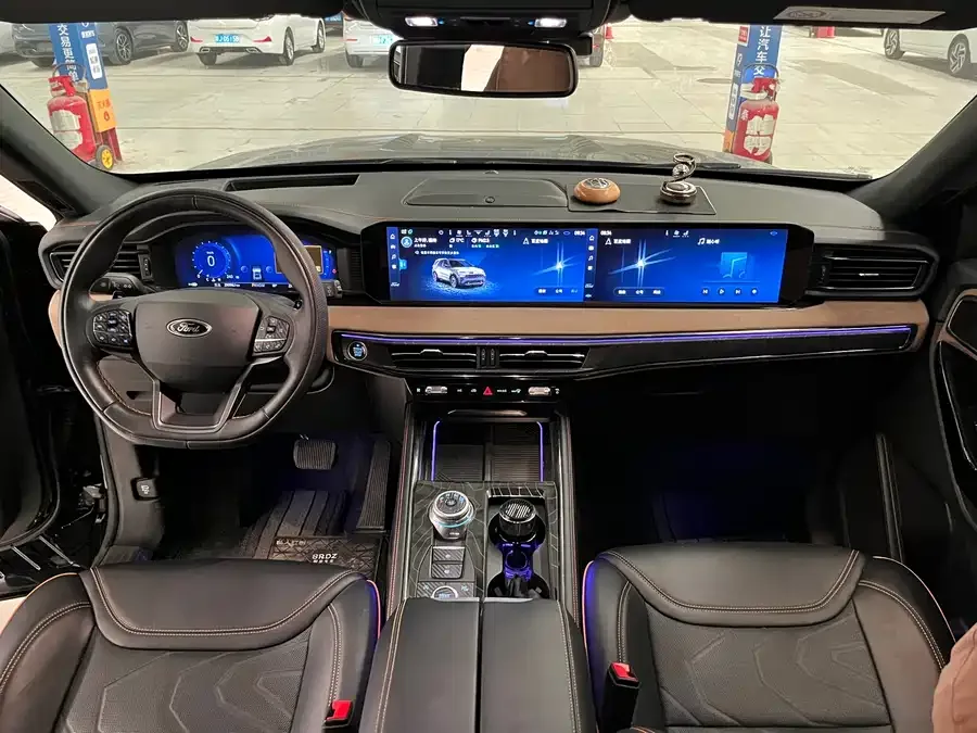 Ford Explorer Explorer 2023 EcoBoost 285 Kunlun Peak Edition 7 Seats 2024 — миниатюра 3