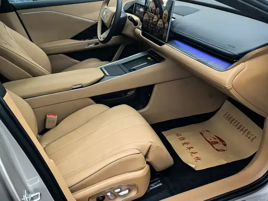 Toyota Platinum 7 Platinum 7 2026 700 Max 2026 — миниатюра 2