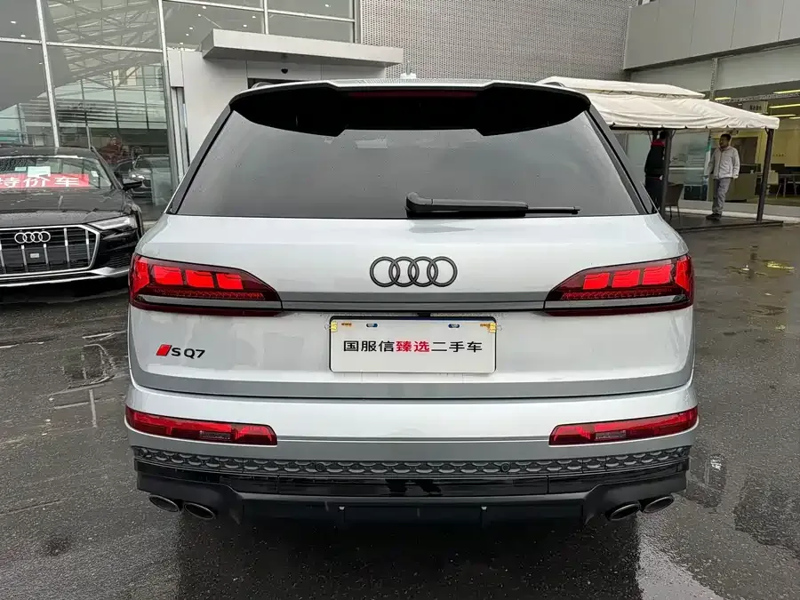 Audi SQ7 2024 4.0 TFSI 2024 — миниатюра 4