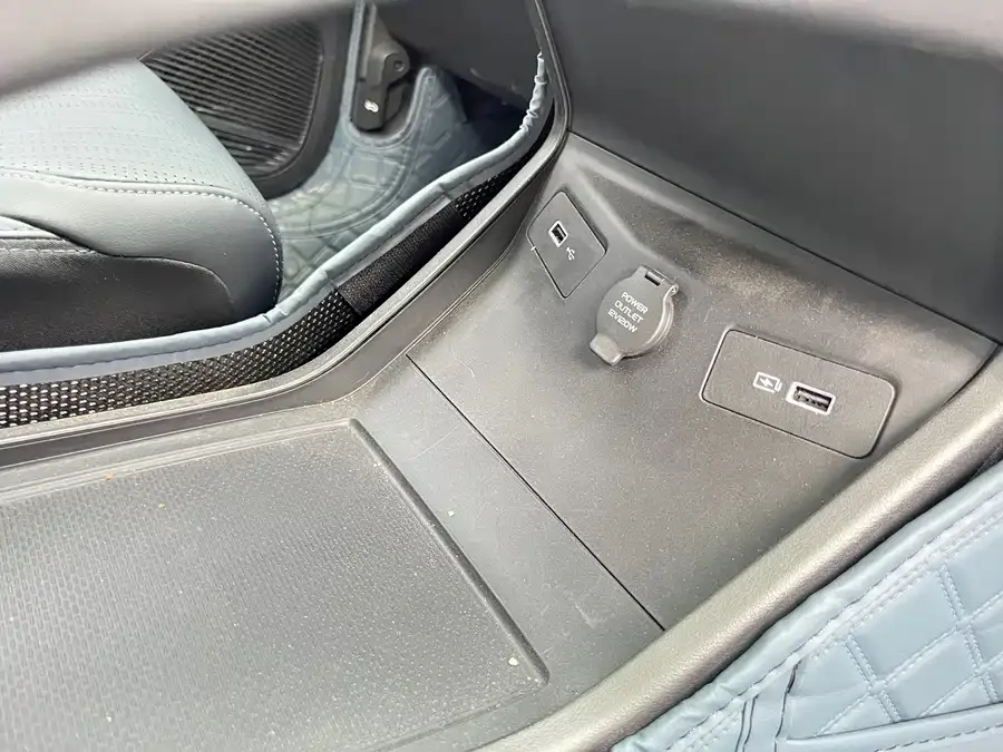 Geely Atlas L Boyue L 2025 fourth generation 1.5TD DCT Shanhe 2025 — миниатюра 4