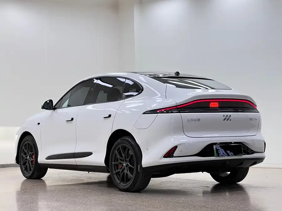 IM Motors LS6 Zhiji LS6 2025 Linglizard Intelligent Driving Edition 2025 — миниатюра 2
