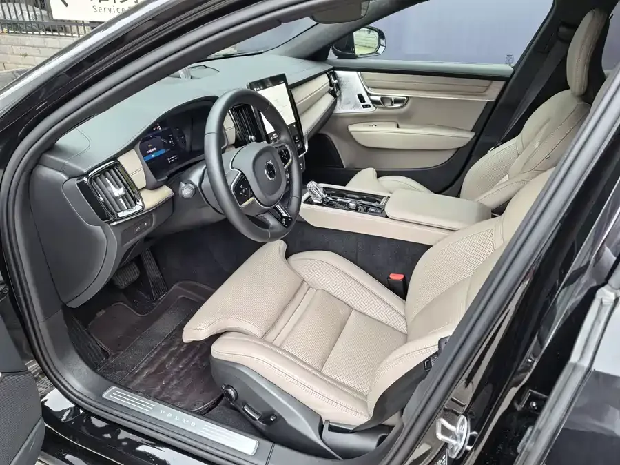Volvo S90 plug-in hybrid Volvo S90 Plug-in Hybrid 2026 Plug-in Hybrid Four-Wheel Drive Long-Range Zhiya Luxury Edition 2025 — миниатюра 2