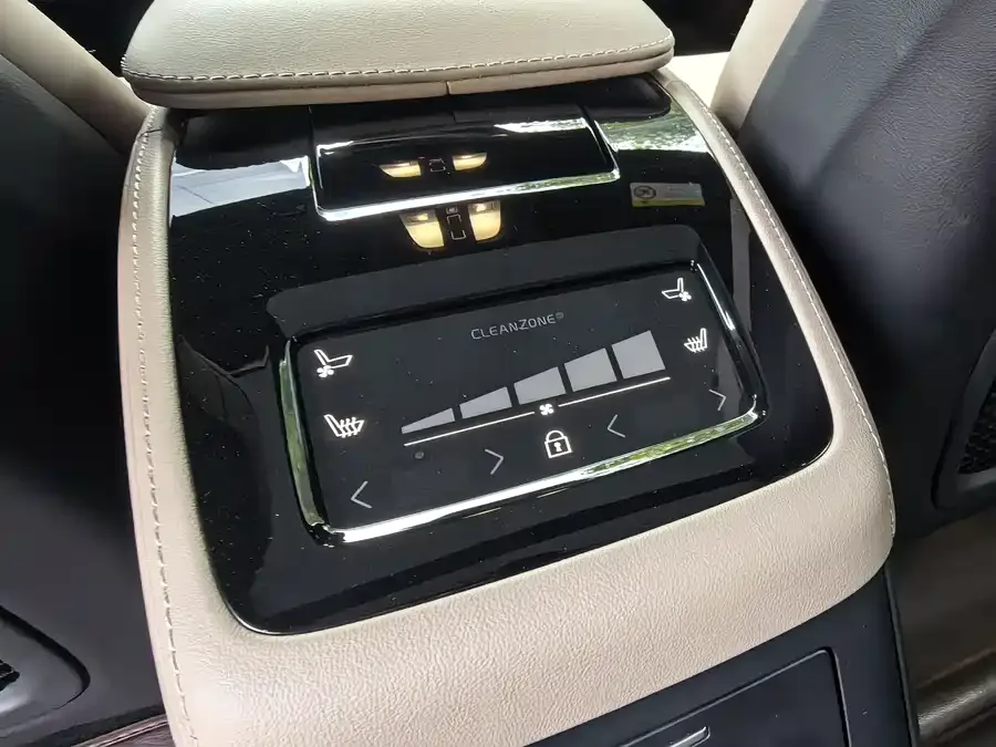 Volvo S90 plug-in hybrid Volvo S90 Plug-in Hybrid 2026 Plug-in Hybrid Four-Wheel Drive Long-Range Zhiya Luxury Edition 2025 — миниатюра 4
