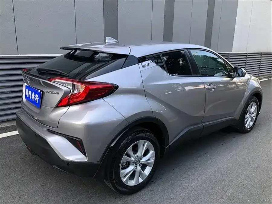 Toyota IZOA IZOA 2021 2.0L Yixiang Edition 2022 — миниатюра 4