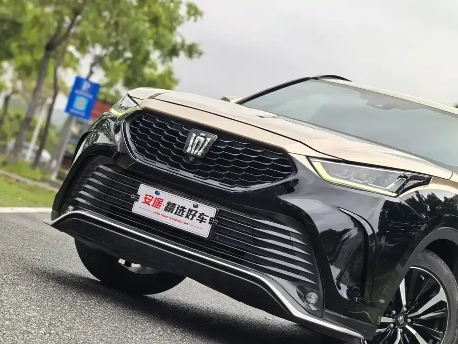 Toyota Crown Land Crown Land Release 2022 2.0T 4WD Jinyao Edition 2023 — миниатюра 2