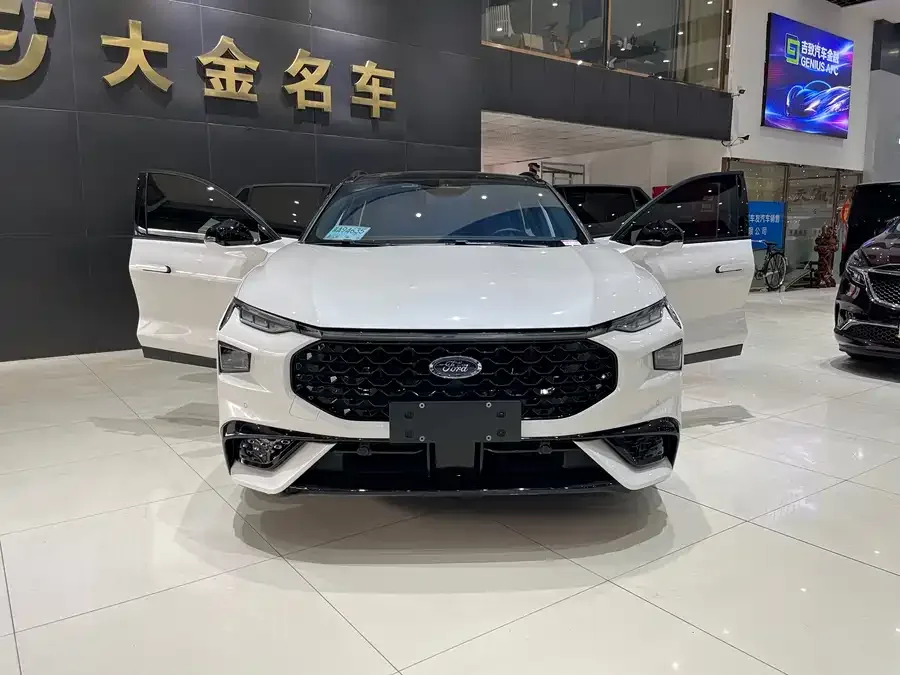 Ford EVOS EVOS 2022 EcoBoost 245 Sports Edition 2022 — миниатюра 3