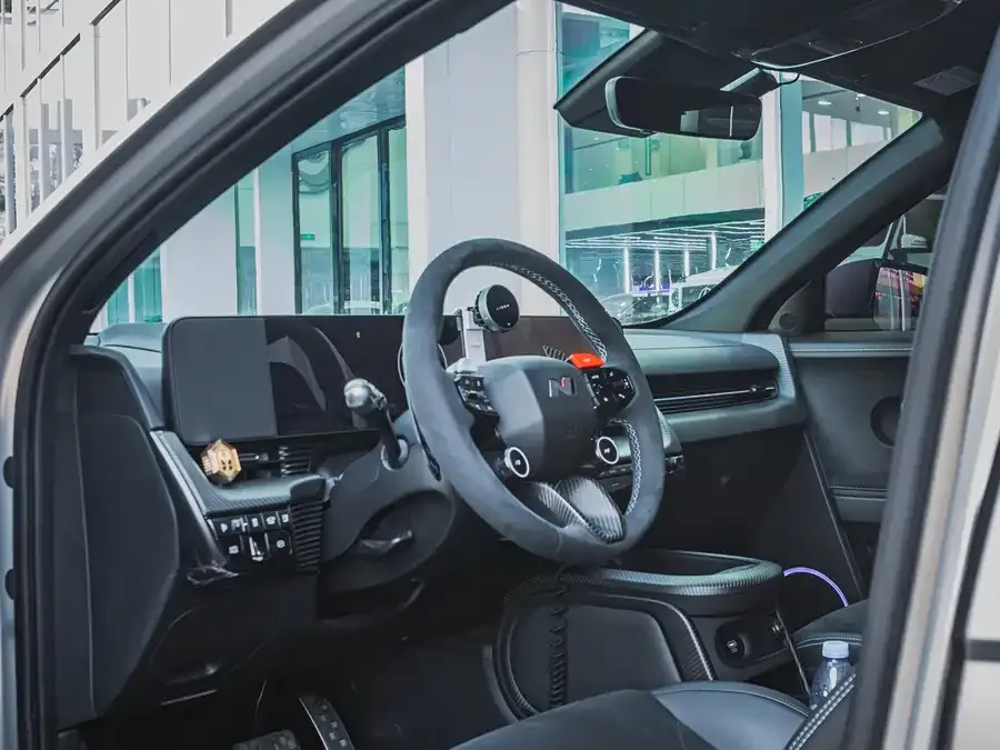 Hyundai IONIQ 5 N IONIQ 5 N (2024 Standard Edition) 2025 — миниатюра 4