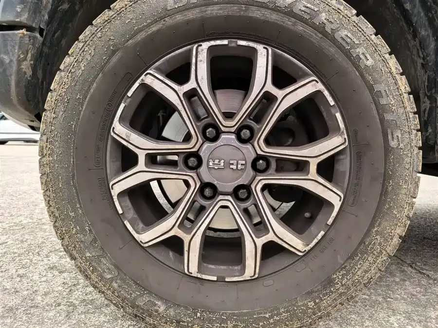 BAIC BJ40 Beijing Off-road BJ40 2024 2.0T City Hunter Glory Edition 2024 — миниатюра 5