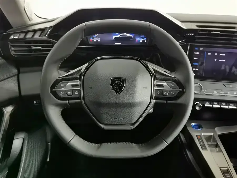 Peugeot 408X Peugeot 408X 2023 Gravity Edition 2024 — миниатюра 5