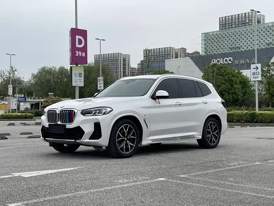BMW X3 2022 facelift xDrive25i M Sport package 2023 — фото 1, купить с доставкой в Москву
