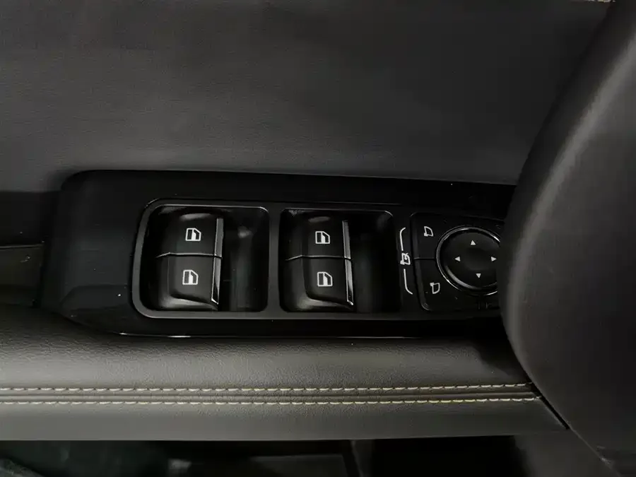 Haval Big dog Haval Big Dog 2024 2.0T DCT Chinese Pastoral Dog Edition 2024 — миниатюра 3