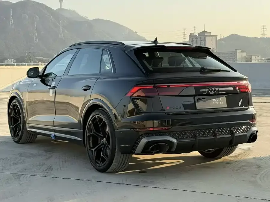 Audi RS Q8 2025 RS Q8 4.0T performance 2025 — миниатюра 4