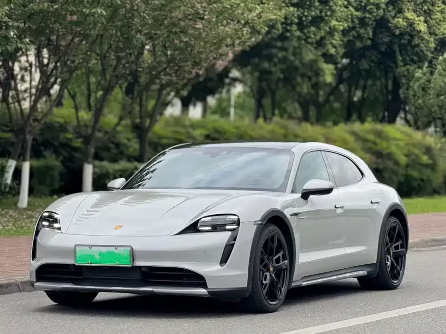 Porsche Taycan 2023