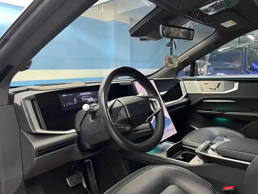 HiPhi Y Gaohe HiPhi Y 2023 560km Pioneer Edition 2024 — миниатюра 4