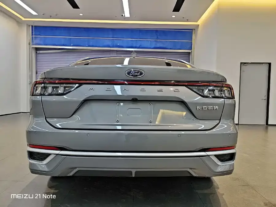 Ford Mondeo Mondeo 2025 2.0T EcoBoost Luxury Edition 2025 — миниатюра 2