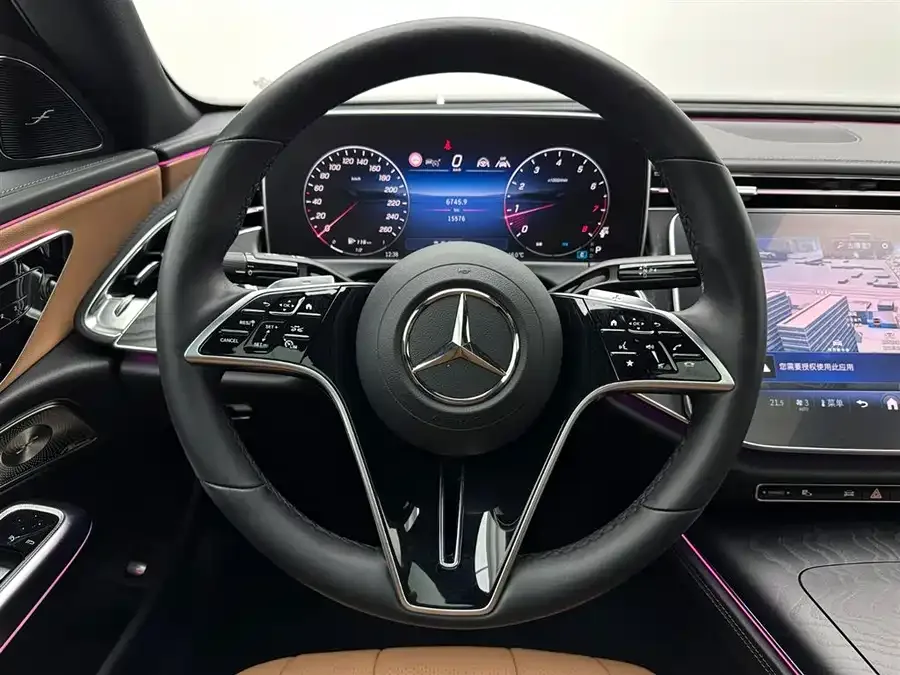 Mercedes-Benz E-Class Mercedes-Benz E-Class (Imported) 2024 E 300 Fashion Sports Edition 2025 — миниатюра 3