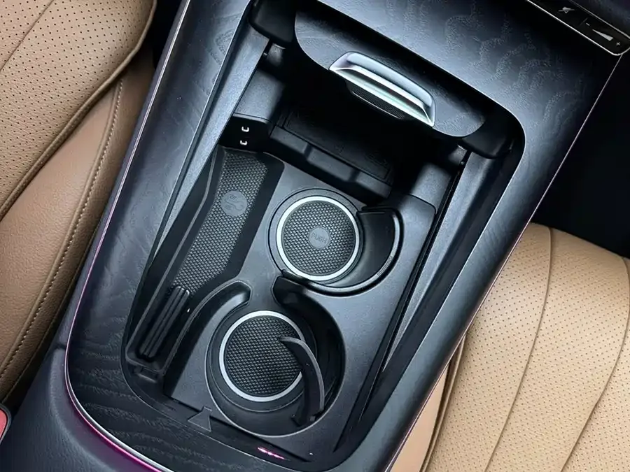 Mercedes-Benz E-Class Mercedes-Benz E-Class (Imported) 2024 E 300 Fashion Sports Edition 2025 — миниатюра 4