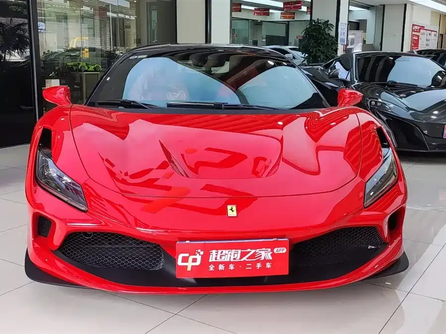 Ferrari F8 2022