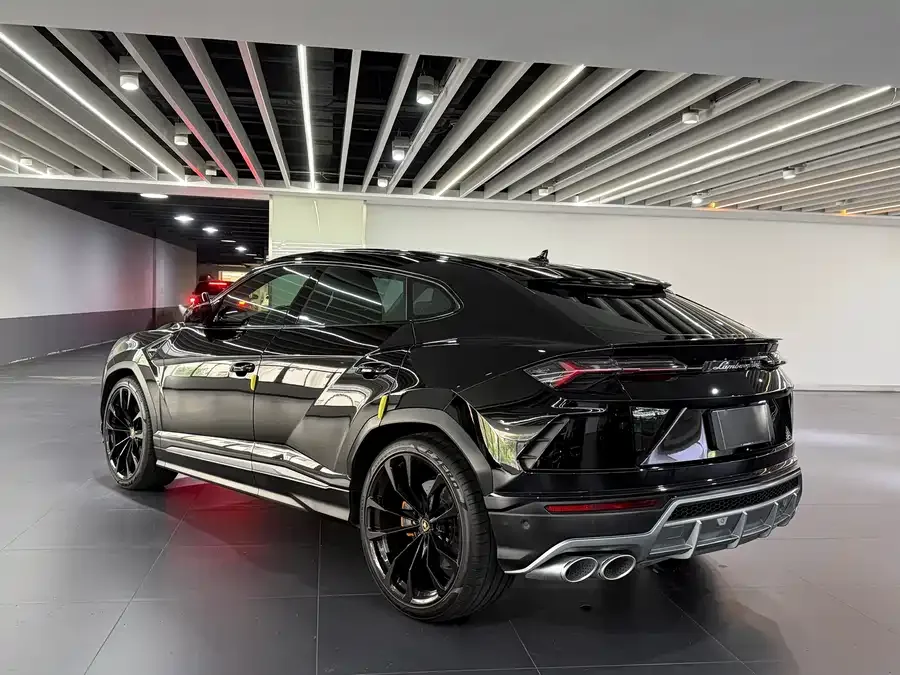 Lamborghini Urus Urus 2021 4.0T V8 2022 — миниатюра 2