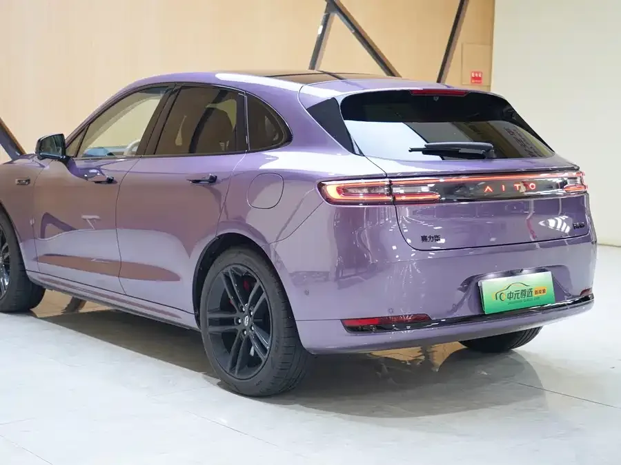 AITO M5 M5 2025 Extended Range Ultra 4WD Edition 2025 — миниатюра 5