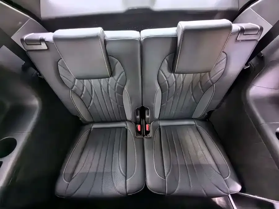 Chery Tiggo 9 Tiggo 9 2025 2.0T Dual-Clutch 2WD Luxury Edition 7-seater 2024 — миниатюра 4