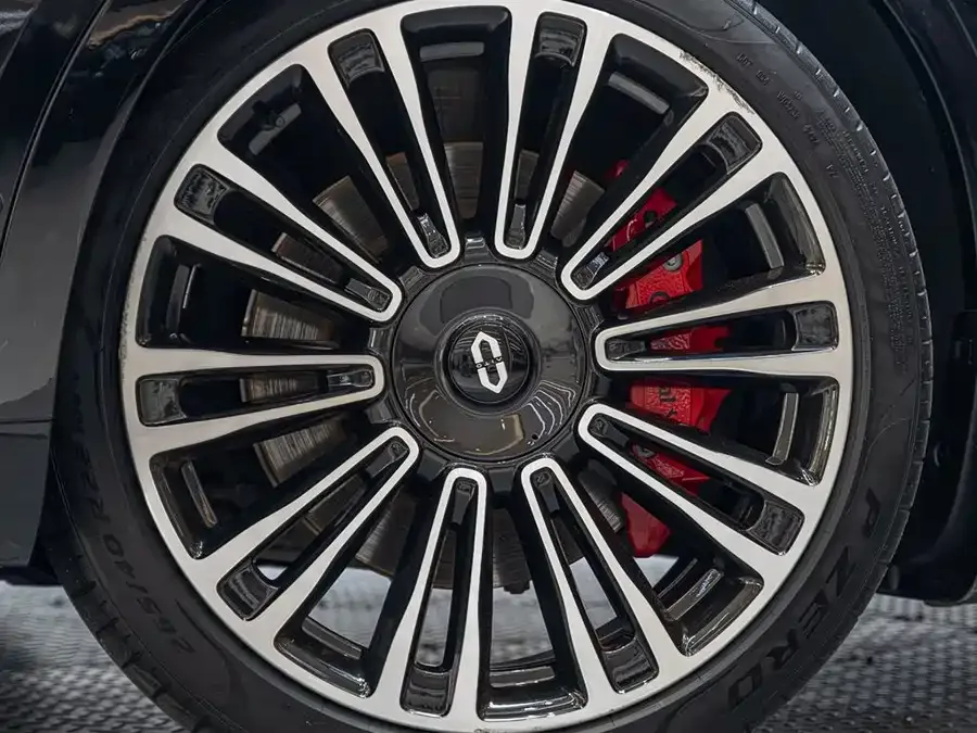AITO M9 M9 2024 Extended Range Ultra Edition 42kWh 6-seater Edition 2024 — миниатюра 4