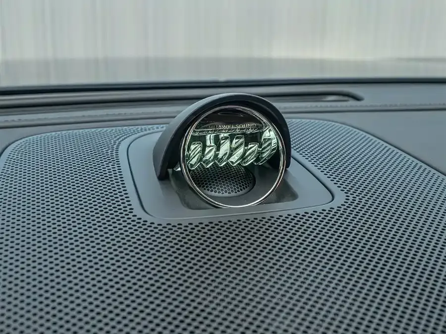 AITO M9 M9 2024 Extended Range Ultra Edition 42kWh 6-seater Edition 2024 — миниатюра 5