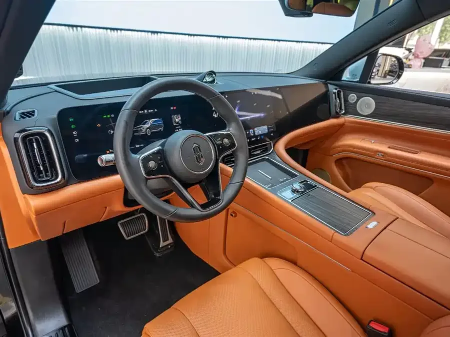 AITO M9 M9 2024 Extended Range Ultra Edition 42kWh 6-seater Edition 2024 — миниатюра 5