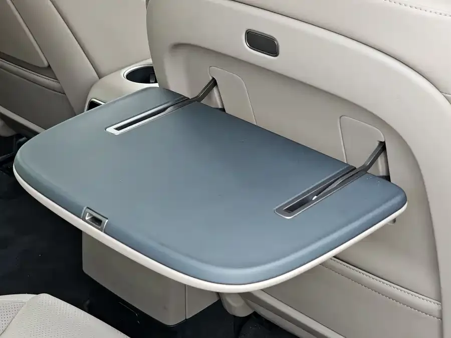 Li Ideal i8 Ideal i8 2025 Standard Edition 2025 — миниатюра 4