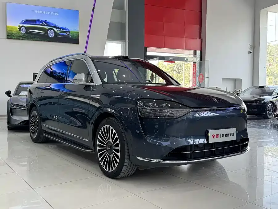 AITO M9 M9 2024 Extended Range Ultra Edition 42kWh 6-seater Edition 2024 — миниатюра 2